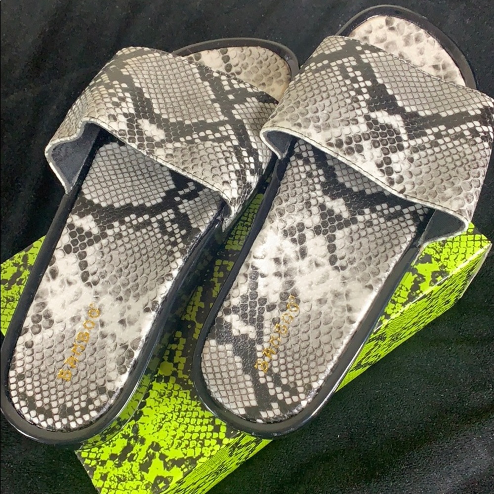 Snake slide on sandals